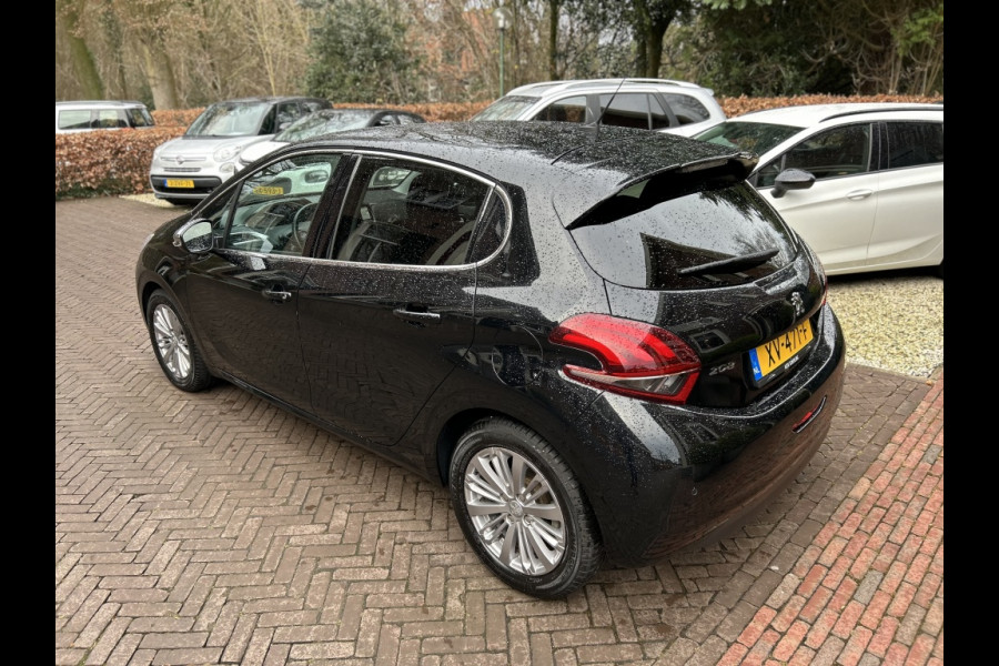 Peugeot 208 1.2 PT 110pk 5-drs Allure Navi, LMV, 39 dkm, 1e Eigenaar