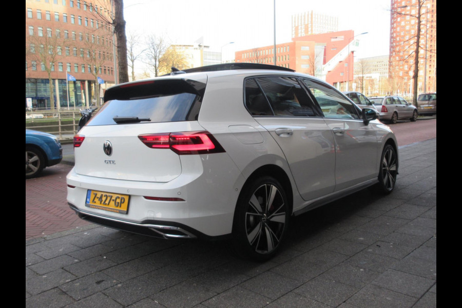 Volkswagen Golf 1.4 eHybrid GTE Camera Head Up Pano IQ-Light