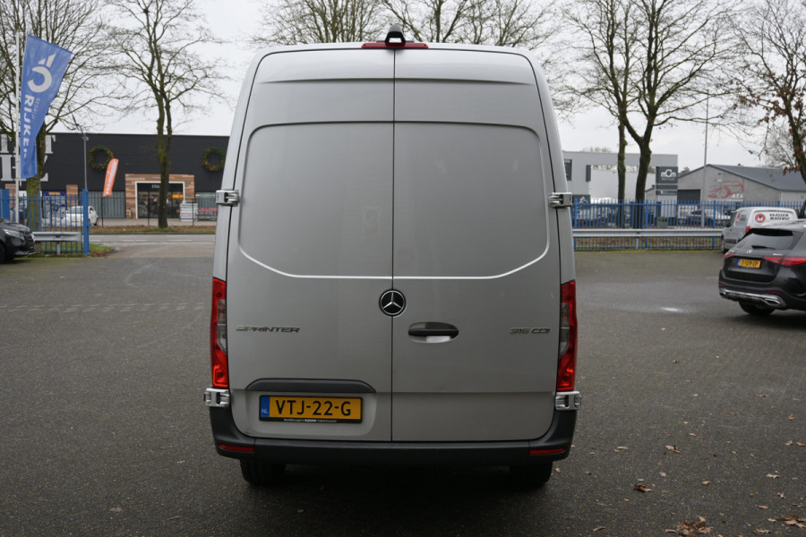 Mercedes-Benz Sprinter 315 CDI L2H2 RWD 3500kg trekgewicht, MBUX met camera