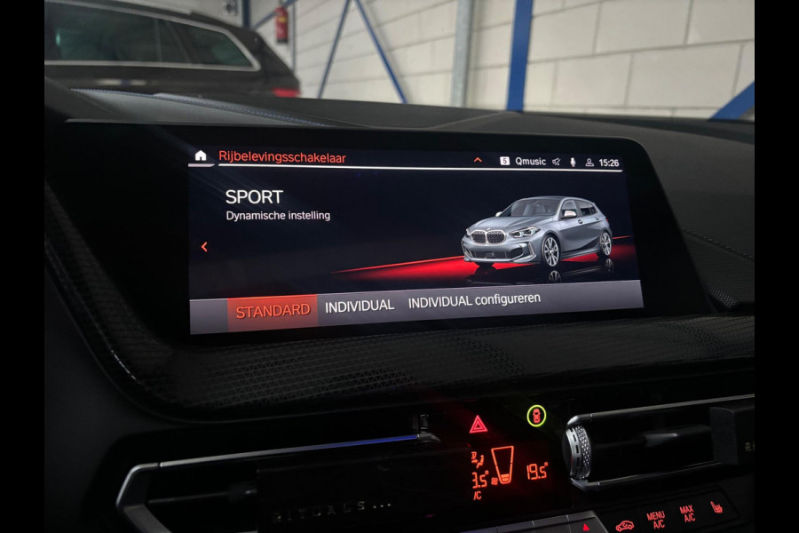 BMW 1-serie M135i xDrive Executive Maxton|HUD|PANO|