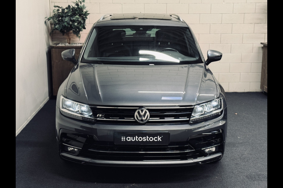 Volkswagen Tiguan 1.5 TSI ACT R-Line | Panorama | Virtual | Keyless