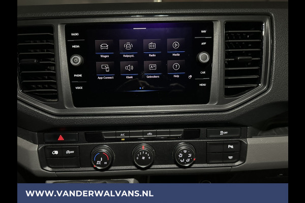 Volkswagen Crafter 2.0 TDI 140pk L3H2 (oude L2H1) Euro6 Airco | Navigatie | Apple Carplay | Android auto parkeersensoren, 3000kg trekvermogen