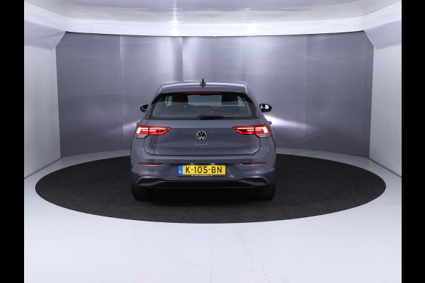 Volkswagen Golf 1.0 TSI Life 110 pk | Navigatie via App | Parkeersensoren (Park assist) | Achteruitrijcamera | Adaptieve cruise control | LED koplampen | Elektr. bestuurdersstoel |