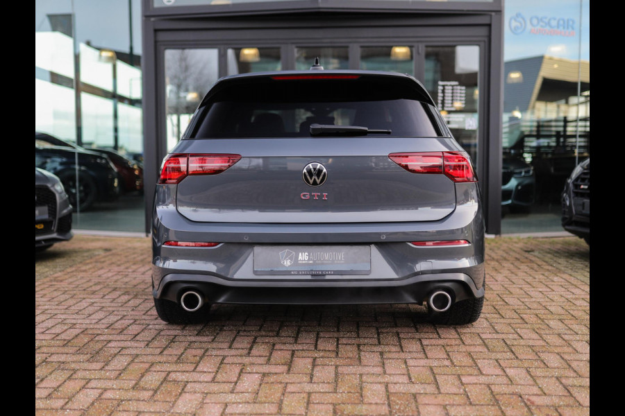 Volkswagen Golf 2.0 TSI GTI | Camera | Schaalstoelen | 19" LM | Harman Kardon | IQ Light