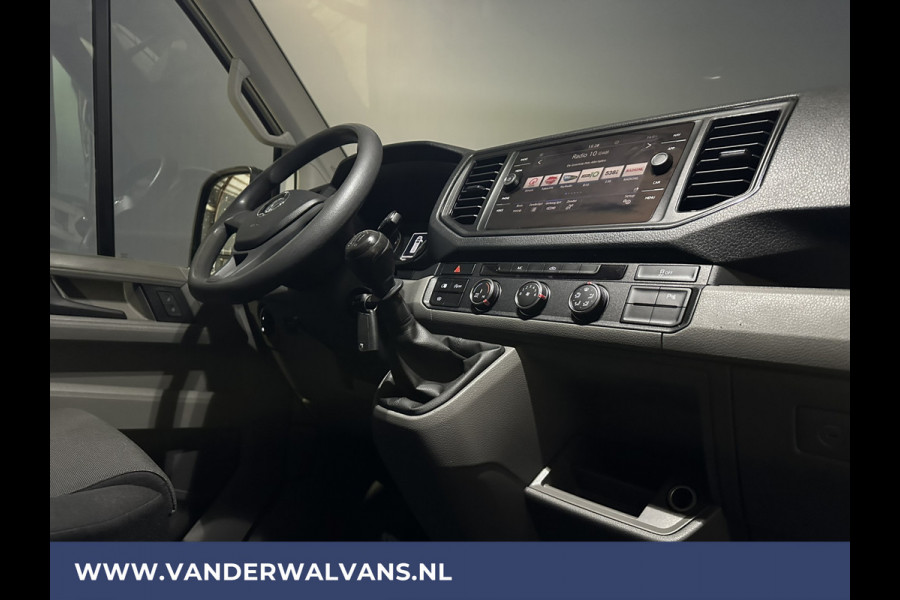 Volkswagen Crafter 2.0 TDI 140pk L3H3 Euro6 Airco | Navigatie | Cruisecontrol | Apple Carplay Parkeersensoren, Chauffeursstoel, Bijrijdersbank, Verwarmde voorruit, 3000kg Trekvermogen