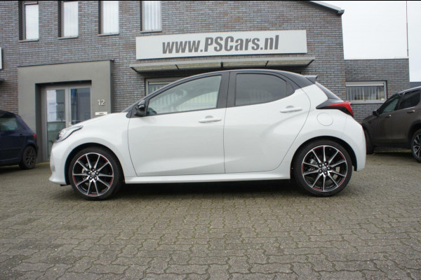 Toyota Yaris 1.5 Hybrid GR Sport Acc|Camera|CarPlay|Navigatie