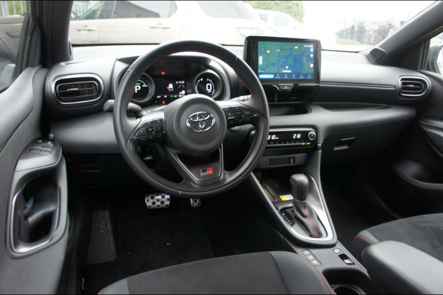 Toyota Yaris 1.5 Hybrid GR Sport Acc|Camera|CarPlay|Navigatie