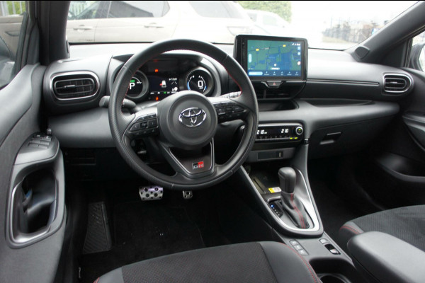 Toyota Yaris 1.5 Hybrid GR Sport Acc|Camera|CarPlay|Navigatie