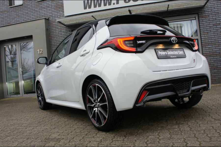 Toyota Yaris 1.5 Hybrid GR Sport Acc|Camera|CarPlay|Navigatie