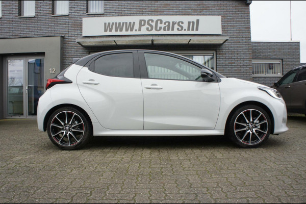 Toyota Yaris 1.5 Hybrid GR Sport Acc|Camera|CarPlay|Navigatie