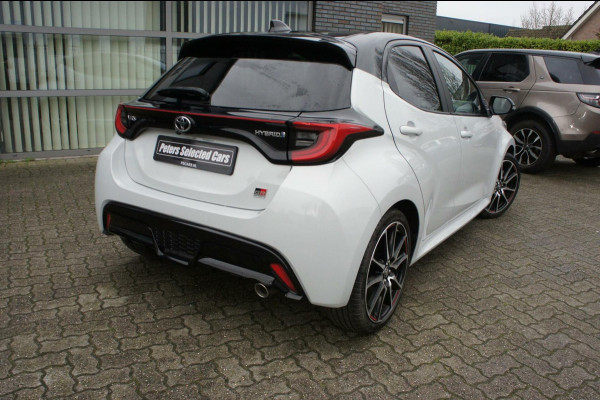 Toyota Yaris 1.5 Hybrid GR Sport Acc|Camera|CarPlay|Navigatie