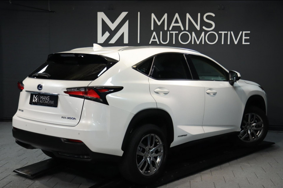 Lexus NX 300h Luxury Line / KEYLESS / LEDER / CAMERA / NAVI / ELEK. STOELEN