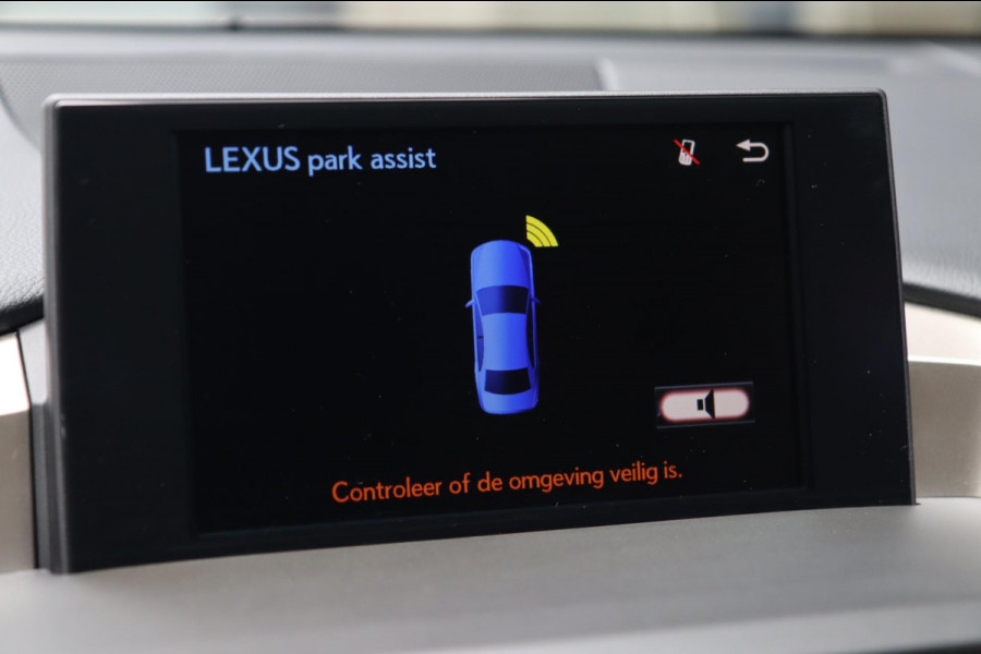 Lexus NX 300h Luxury Line / KEYLESS / LEDER / CAMERA / NAVI / ELEK. STOELEN