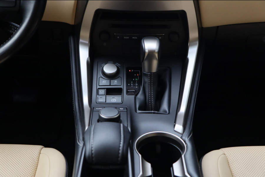 Lexus NX 300h Luxury Line / KEYLESS / LEDER / CAMERA / NAVI / ELEK. STOELEN