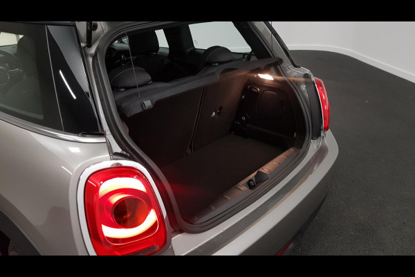 MINI Mini 1.5 102pk Automaat One Airco Parkeersensoren 16"lichtmetalen velgen Stoelverwarming