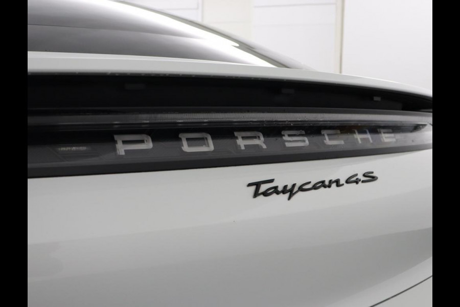 Porsche Taycan 4S PERFORMANCE*2x 21INCH SCHERM*PANORAMADAK*571PK* 21INCH*LEDER*LUCHTVERING*