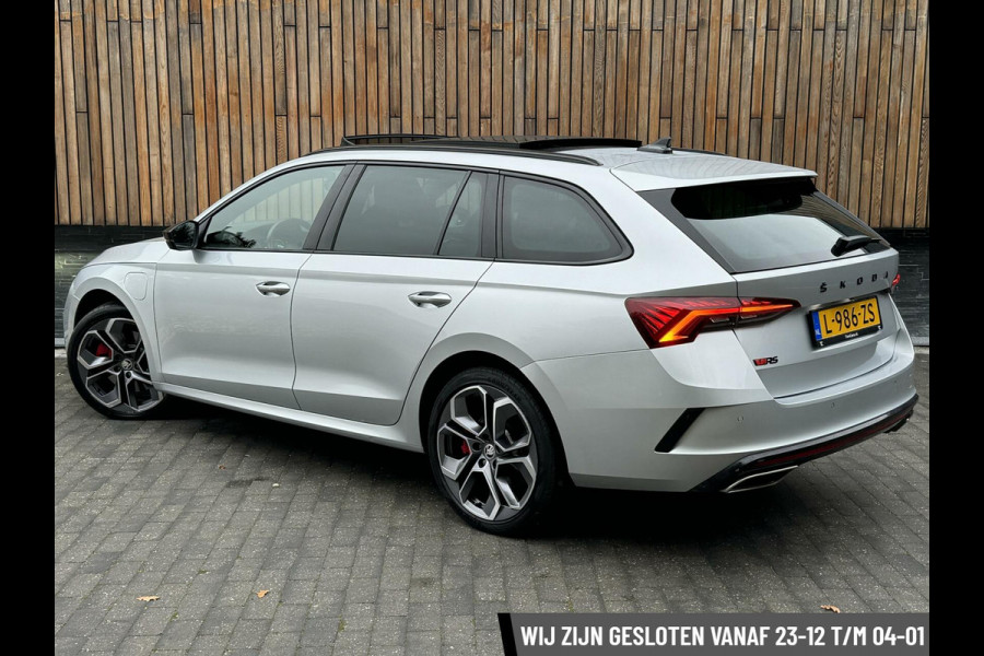 Škoda Octavia Combi 1.4 TSI RS iV PHEV Panoramadak | Head-up display | Achteruitrijcamera | Matrix LED | Stoel en stuurverwarming | Cruise con