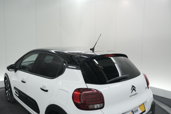 Citroën C3 PureTech 82 Shine | Camera | Stoelverwarming | Apple Carplay | 16 Inch Velgen