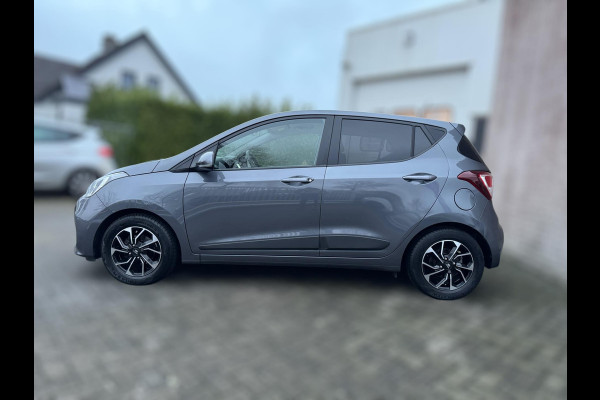 Hyundai i10 1.0i Premium GROOT SCHERM / PARKEERSENSOREN / LMV / STOELVERW. / STUURVERW. / 4-SEIZOENENBANDEN