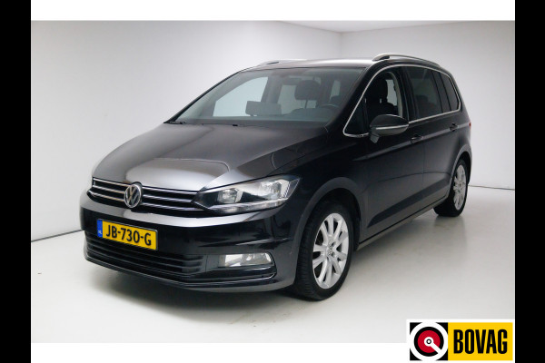 Volkswagen Touran 1.2 TSI Highline 111 PK Trekhaak, Climate control, Adap. Cruise, All season banden, Extra getint glas