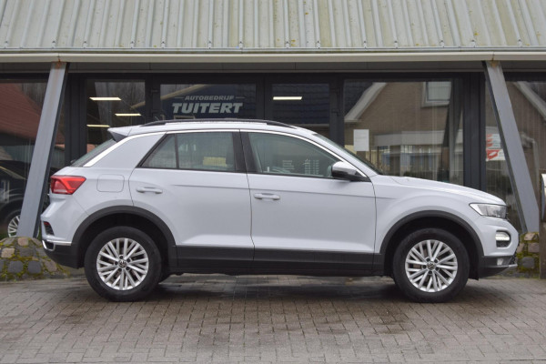 Volkswagen T-Roc 1.5 TSI Style | DEALER ONDERHOUDEN| NAP | APPLE CARPLAY | ANDROID AUTO| ADAPTIEVE CRUISE CONTROLE | NAVIGATIE