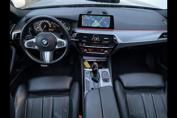 BMW 5 Serie Touring 520D 191pk High Executive M-sport Pano.dak Trekhaak(2000kg)