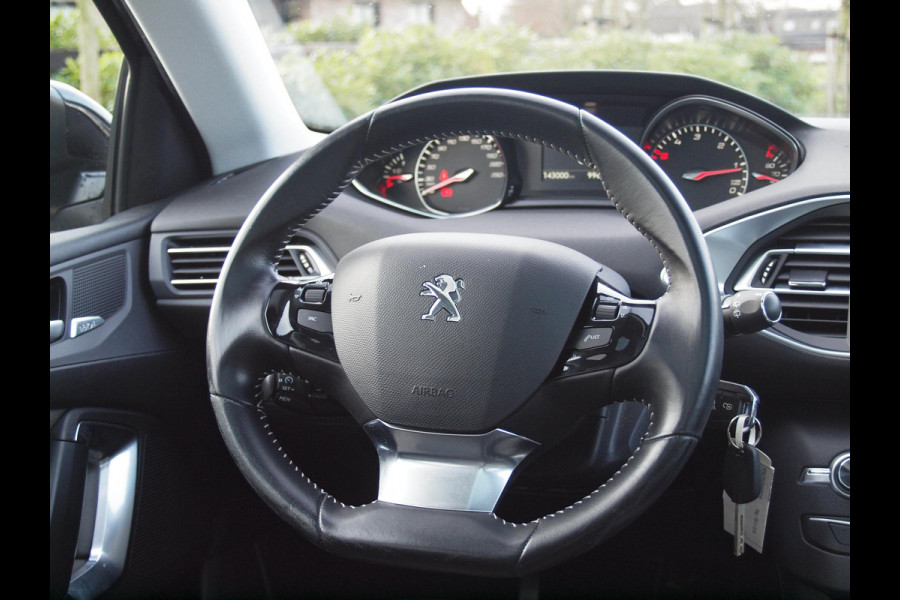 Peugeot 308 SW 1.5 BlueHDi Blue Lease Premium 130PK |Leer | Panoramadak | Camera | 17 Inch | Navi | NL-Auto |