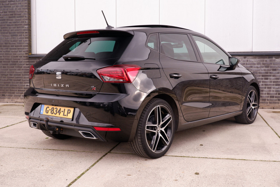 Seat Ibiza 1.0 TSI FR Business Intense | Virtual Cockpit | Pano | Trekhaak | LED | Camera