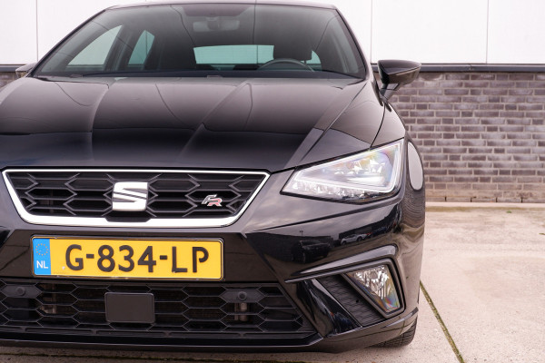 Seat Ibiza 1.0 TSI FR Business Intense | Virtual Cockpit | Pano | Trekhaak | LED | Camera