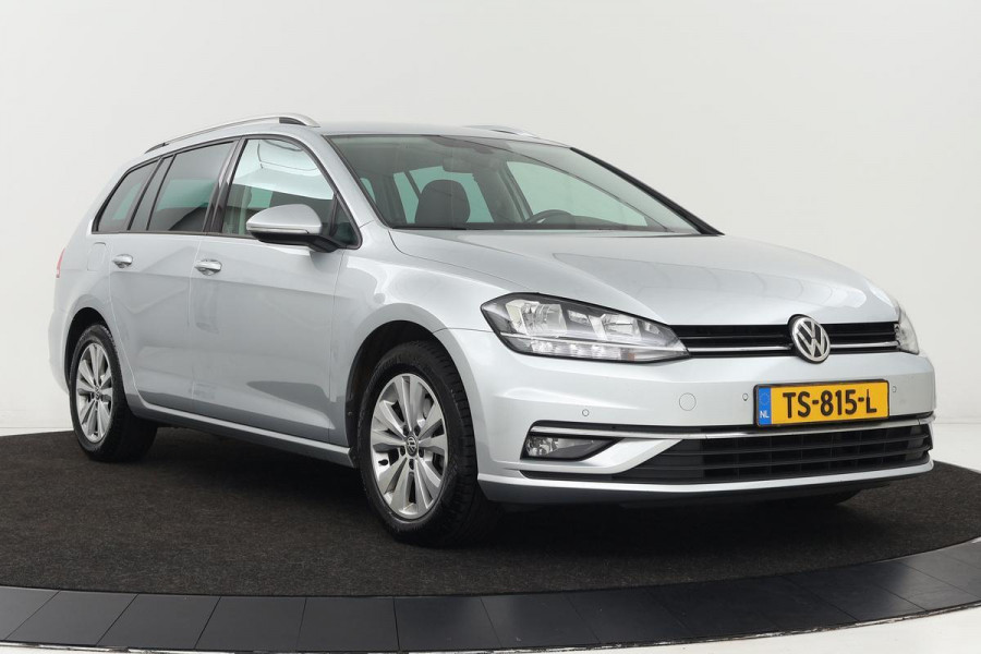 Volkswagen Golf 1.0 TSI Comfortline | Trekhaak | Stoelverwarming | Adaptive cruise | Carplay | Massage | Navigatie | Alcantara | Climate control