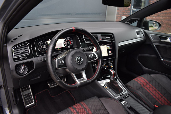 Volkswagen Golf GTI TCR 2.0 TSI 290pk DSG | Pano | ACC | Camera | Dynaudio