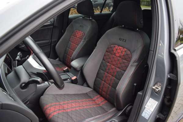 Volkswagen Golf GTI TCR 2.0 TSI 290pk DSG | Pano | ACC | Camera | Dynaudio