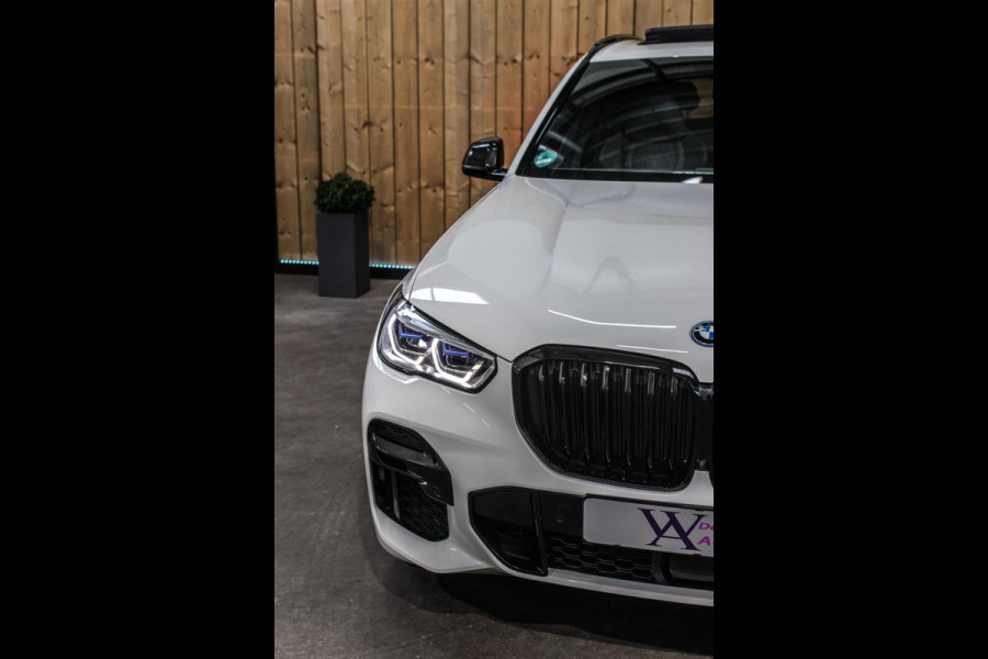 BMW X5 XDrive45e M-Sport *Skylounge*B&W*M-Stoelen*Laser Led*360 Camera*