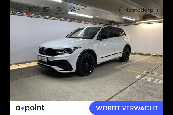 Volkswagen Tiguan 1.4 TSI eHybrid R-Line Business+ 245 pk Automaat (DSG) | Navigatie | Elektr. trekhaak | Parkeersensoren (Park assist) | Achteruitrijcamera | Stoelverwarming v/a | Black Style pakket |