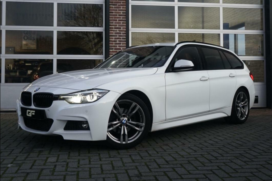 BMW 3 Serie Touring 318i M Sport Leer Navi Cruise NAP