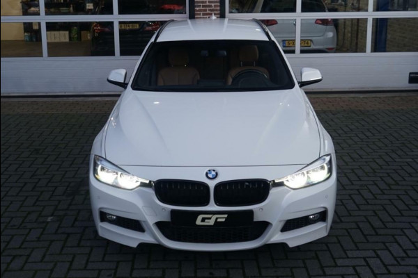 BMW 3 Serie Touring 318i M Sport Leer Navi Cruise NAP