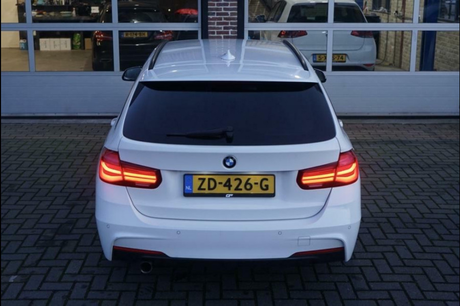 BMW 3 Serie Touring 318i M Sport Leer Navi Cruise NAP