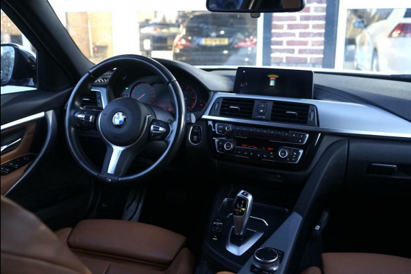 BMW 3 Serie Touring 318i M Sport Leer Navi Cruise NAP