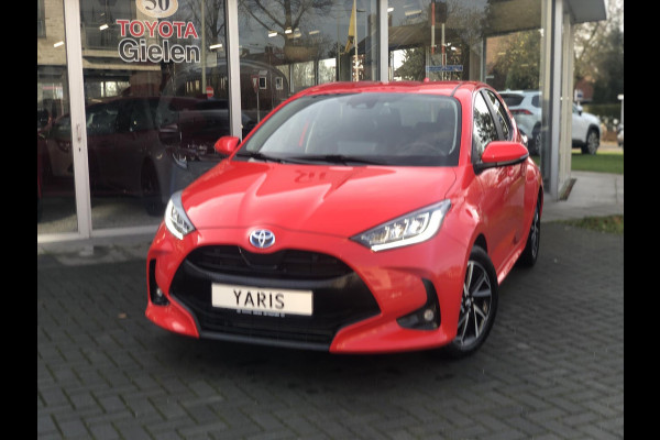 Toyota Yaris 1.5 Hybrid Executive | Dodehoekherkenning, Parkeersensoren, Stoelverwarming, Head up display, Keyless, 16 inch