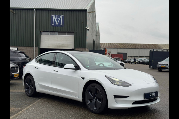 Tesla Model 3 Standard RWD Plus 60 kWh VAN 30.900 VOOR 28.770 EINDEJAARSVOORDEEL 2.130,- | AUTOPILOT