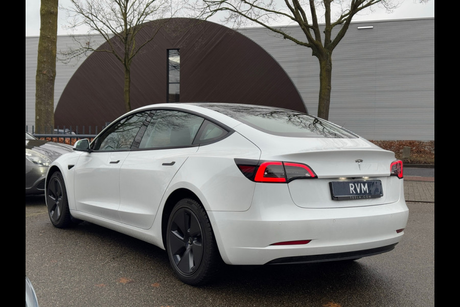 Tesla Model 3 Standard RWD Plus 60 kWh VAN 30.900 VOOR 28.770 EINDEJAARSVOORDEEL 2.130,- | AUTOPILOT