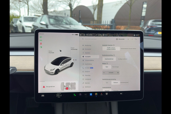 Tesla Model 3 Standard RWD Plus 60 kWh VAN 30.900 VOOR 28.770 EINDEJAARSVOORDEEL 2.130,- | AUTOPILOT