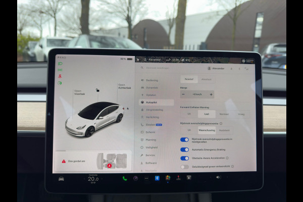 Tesla Model 3 Standard RWD Plus 60 kWh VAN 30.900 VOOR 28.770 EINDEJAARSVOORDEEL 2.130,- | AUTOPILOT