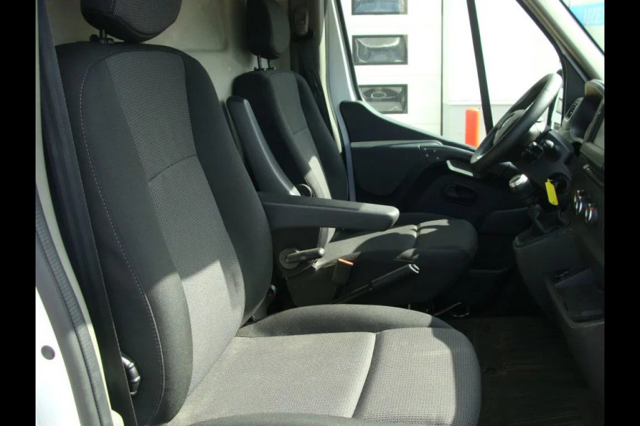 Renault Master 135 PK EURO 6 L3H2 GESLOTEN - VLV-69-R