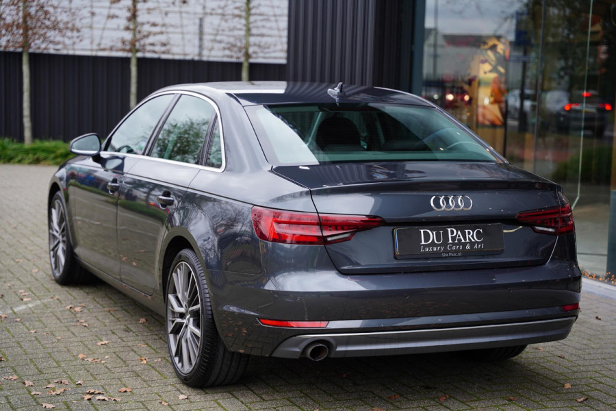 Audi A4 Limousine 35 TFSI Sport Editon KERSTSHOW