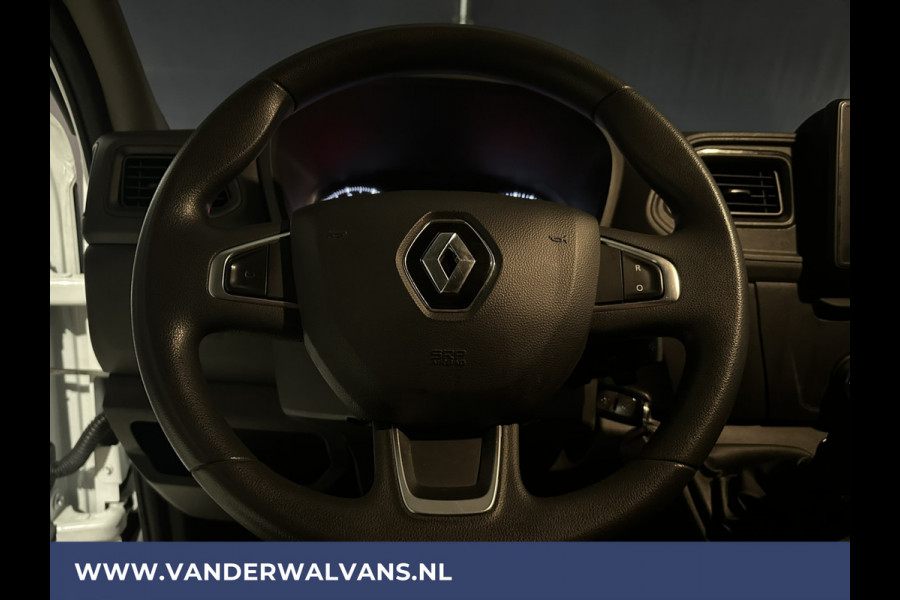 Renault Master 2.3dCi 136pk L2H2 Euro6 Airco | LED | Navigatie | 2500kg Trekhaak cruisecontrol, parkeersensoren, oprijplaat, bijrijdersbank