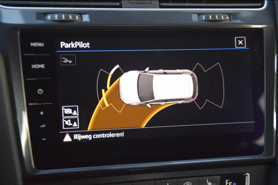 Volkswagen e-Golf Golf Camera/Stoelverwarming/Digi cockpit/ Warmtepomp/Keyless/DAB