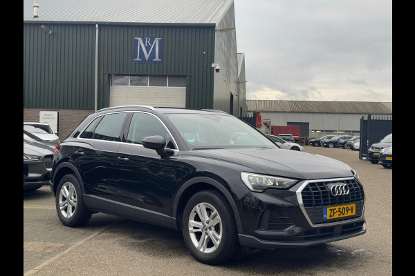 Audi Q3 35 TFSI Pro Line VAN 30.900 VOOR 28.440 EINDEJAARSVOORDEEL 2.460,- | ORIG. NL. NAP KM. | 1E EIGENAAR | TREKHAAK