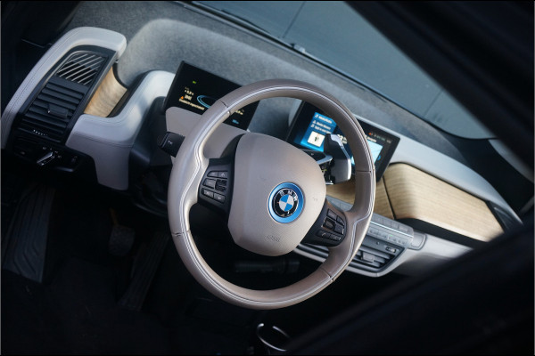 BMW i3 S Executive Edition 120Ah 42 kWh | Panoramadak | Leer | Warmtepomp | Adaptive Cruise Control | Navigatie | Keyless | Parkeersensoren | Stoelverwarming | Camera | Dealer Onderhouden | NAP | BTW