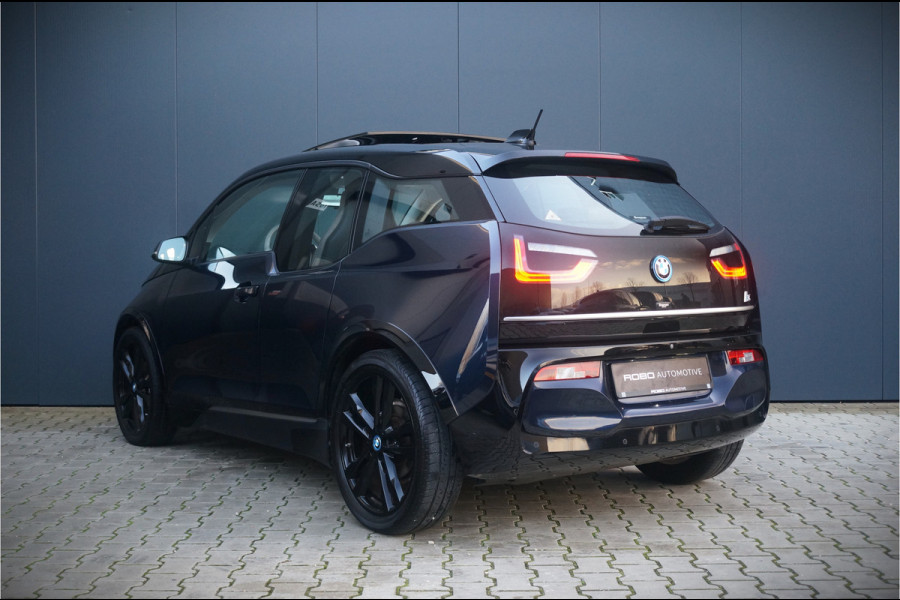 BMW i3 S Executive Edition 120Ah 42 kWh | Panoramadak | Leer | Warmtepomp | Adaptive Cruise Control | Navigatie | Keyless | Parkeersensoren | Stoelverwarming | Camera | Dealer Onderhouden | NAP | BTW